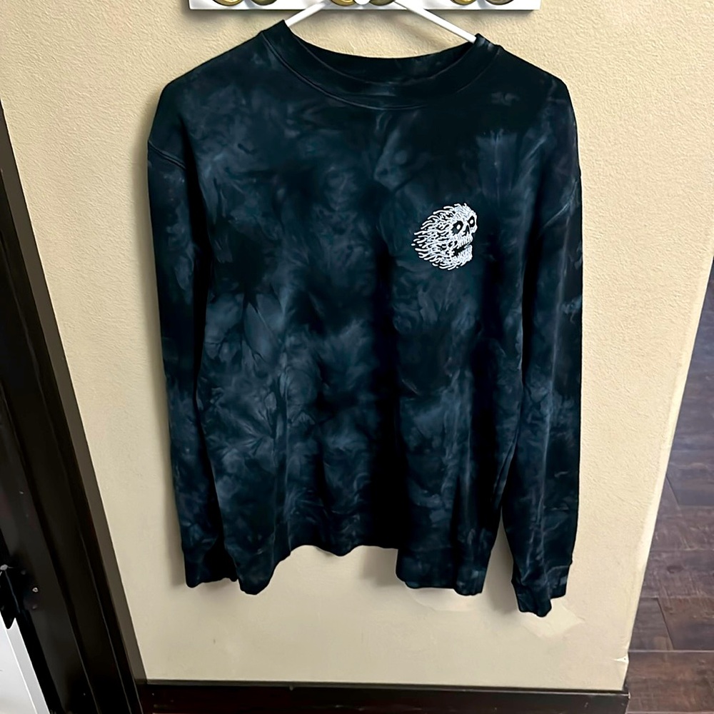 Liquid death mountain water crew neck